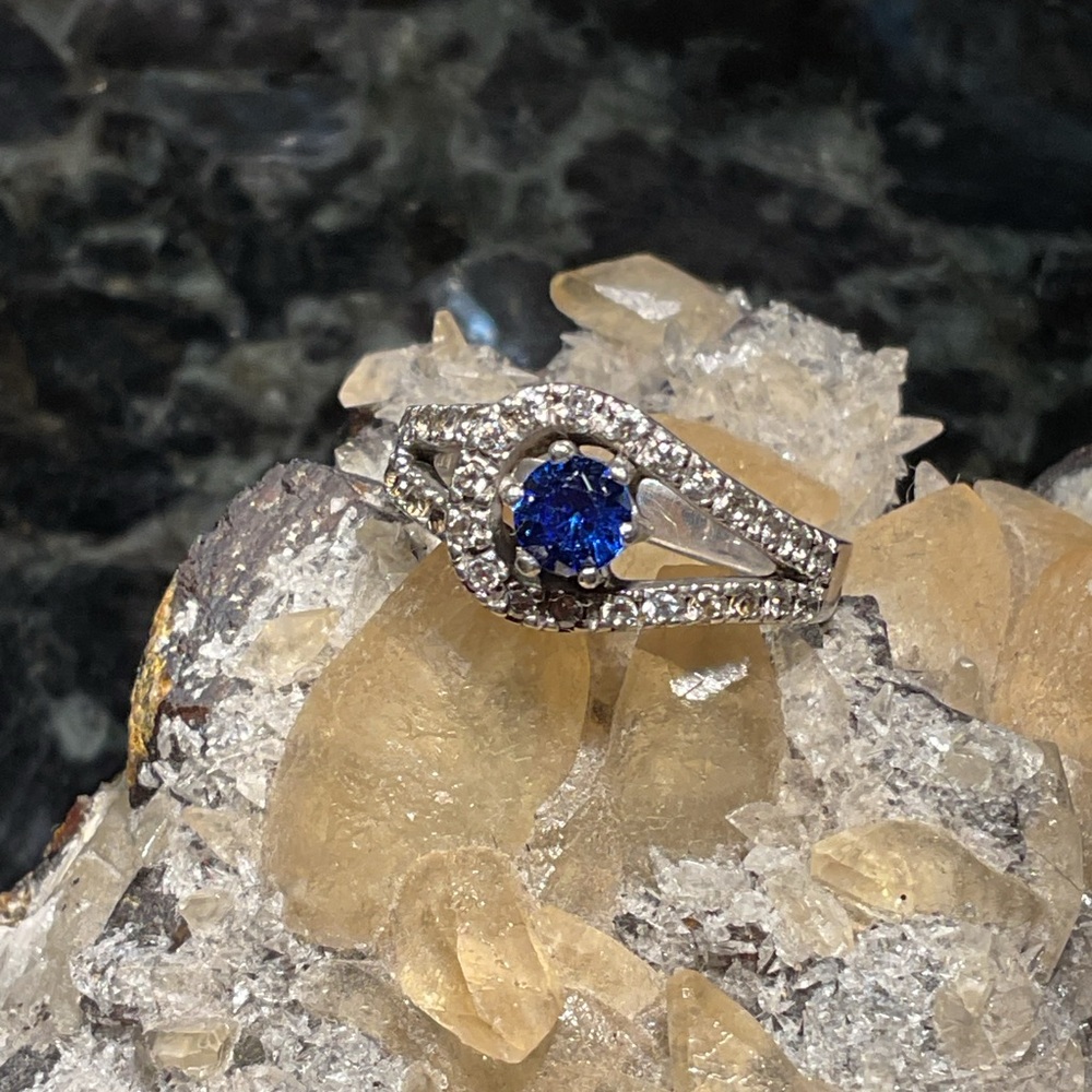 Lue Glass .925 Silver Ring 8
